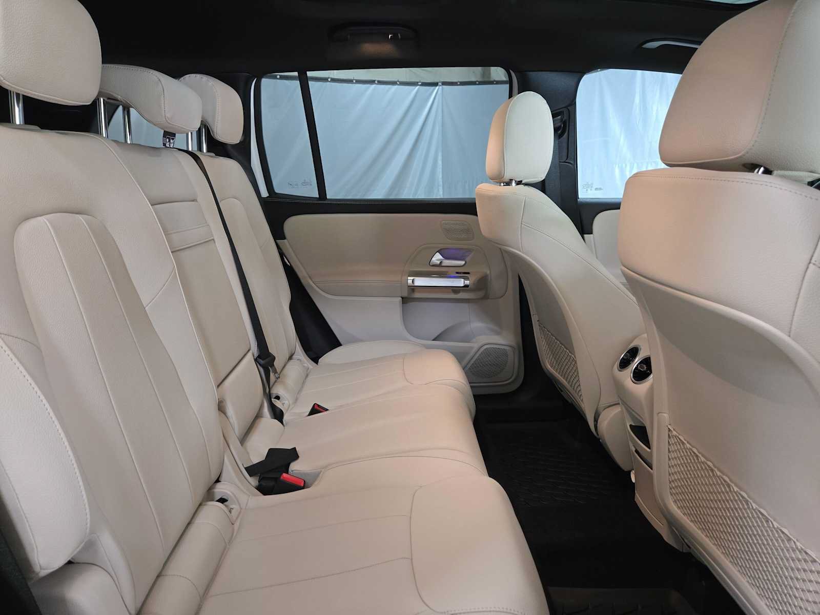 New 2026 Mercedes-Benz GLB 250 4MATIC image 12