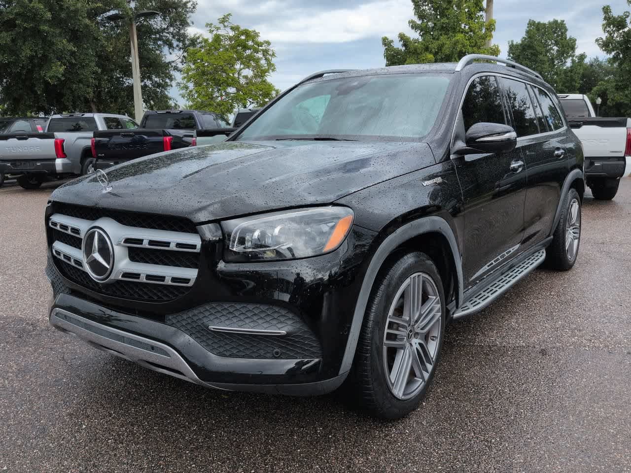 Used 2021 Mercedes-Benz GLS 450 4MATIC image 2