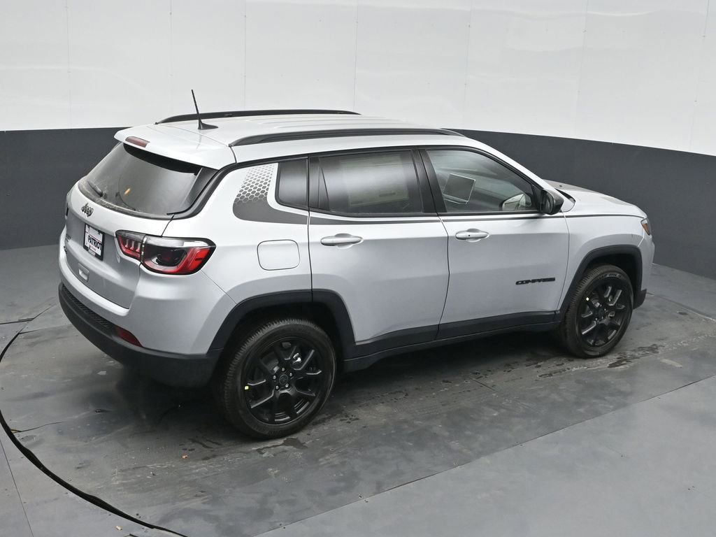 New 2026 Jeep Compass Latitude AWD/4WD image 28