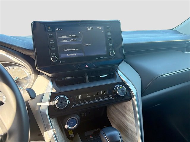 Used 2022 Toyota Venza XLE image 26