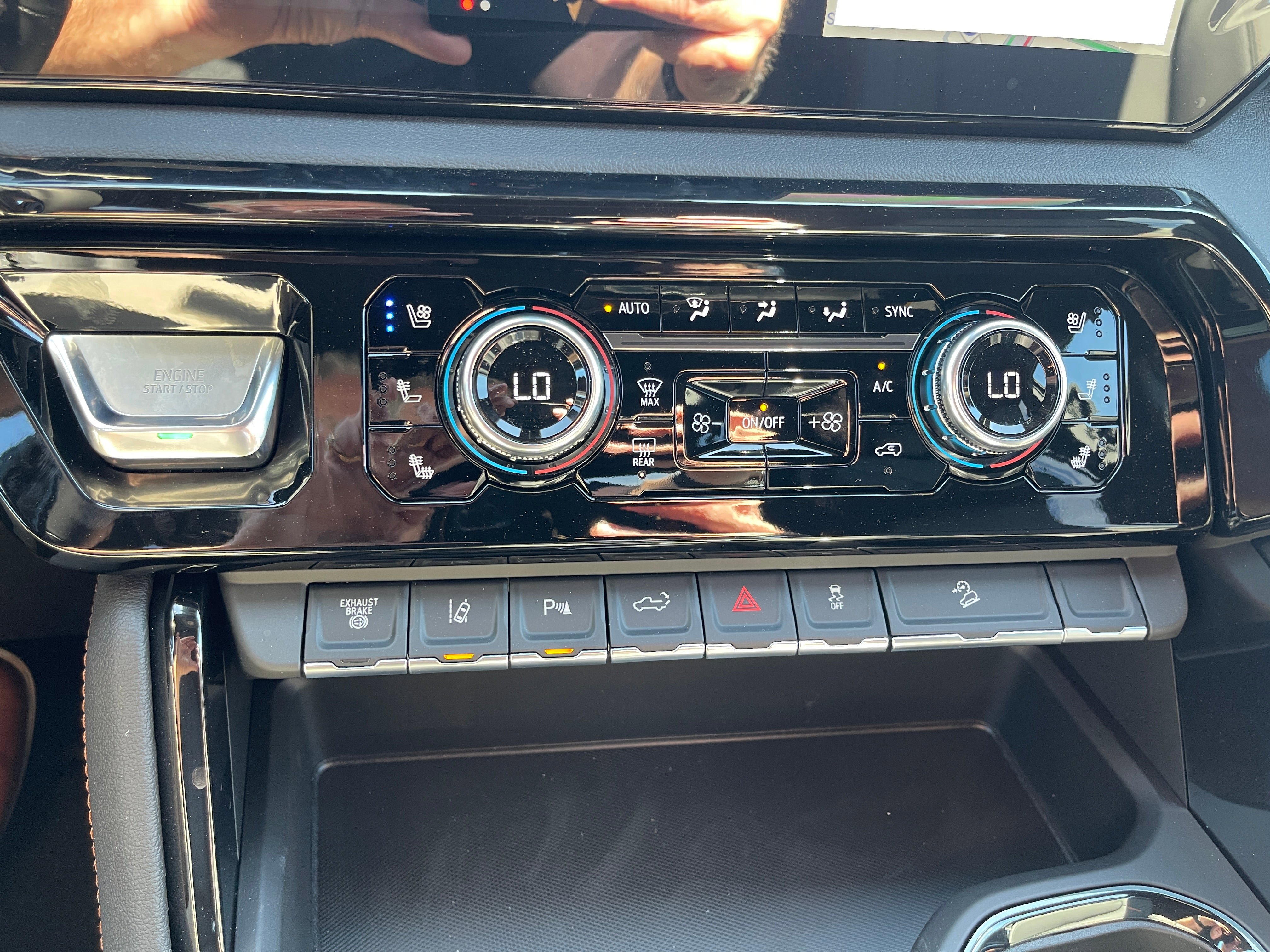 New 2026 GMC Sierra 2500 AT4 w/ Technology Package image 15