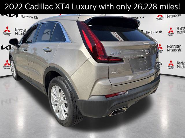 Used 2022 Cadillac XT4 Luxury w/ Cold Weather Package AWD/4WD image 5