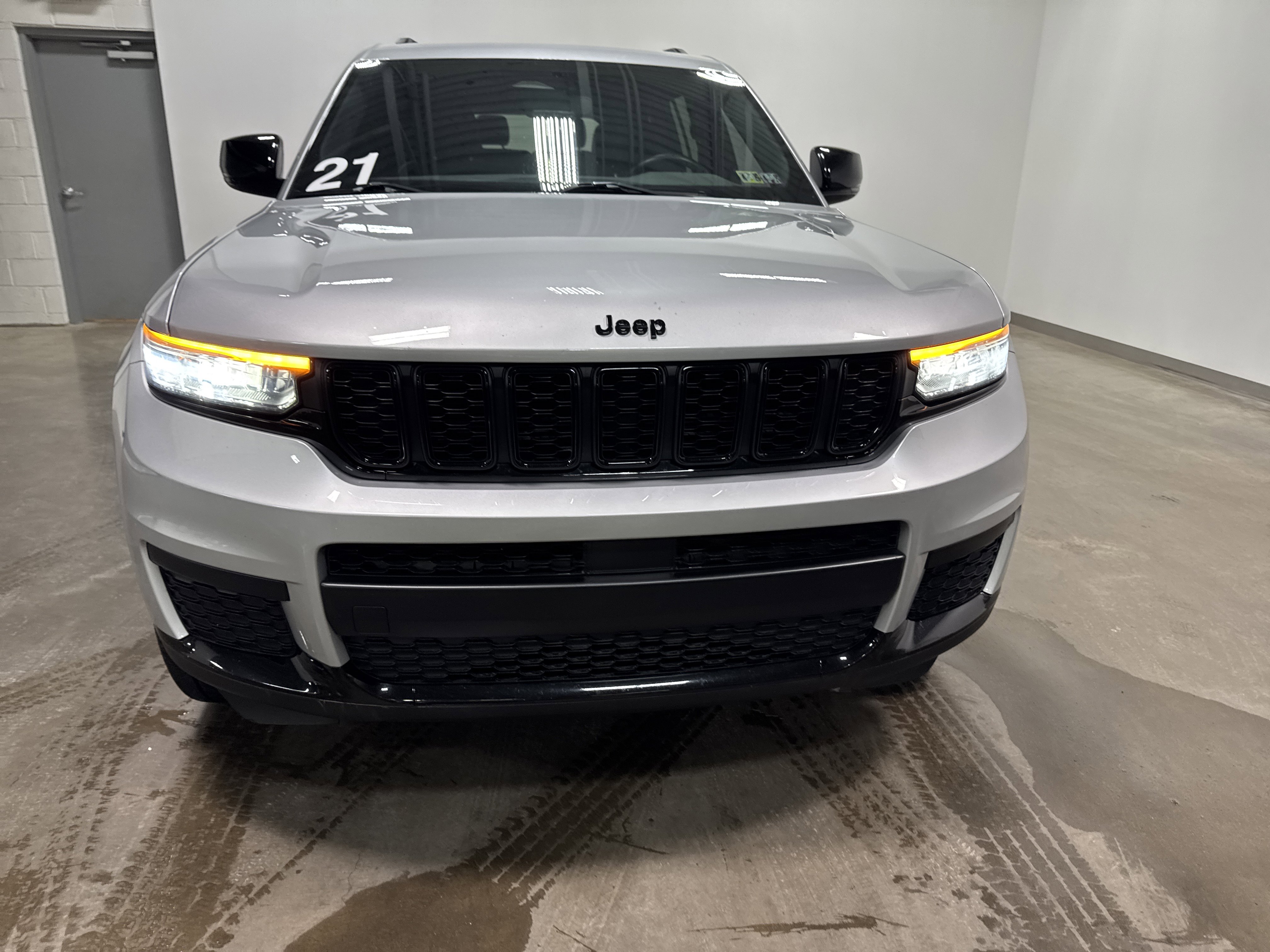 Used 2021 Jeep Grand Cherokee L Altitude image 7