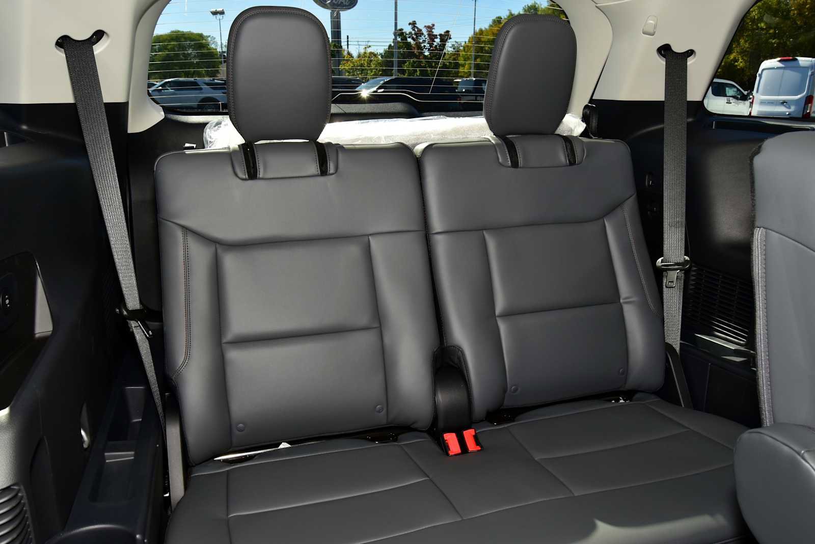 New 2026 Ford Explorer Active w/ Active Comfort Package image 22
