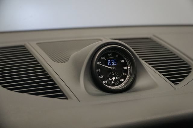 Certified 2026 Porsche Macan Turbo AWD/4WD image 19