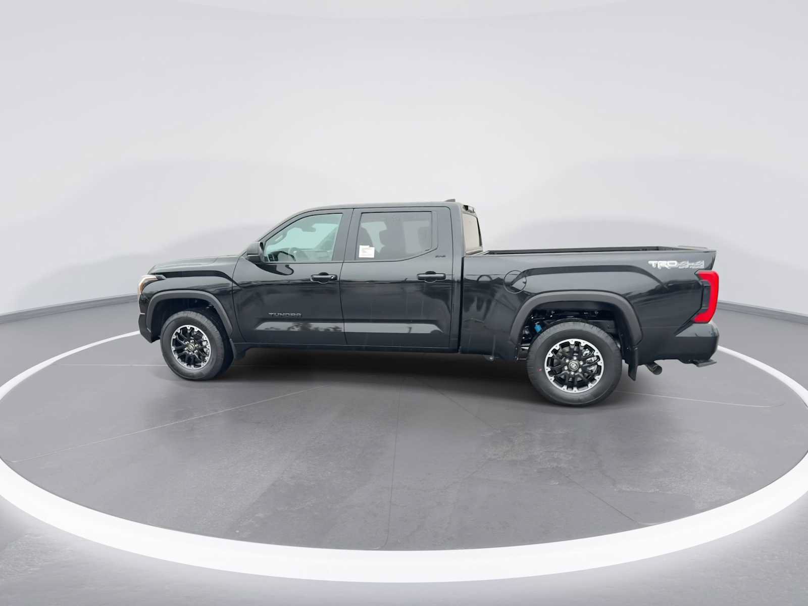 New 2025 Toyota Tundra SR5 w/ TRD Off-Road Package AWD/4WD image 5