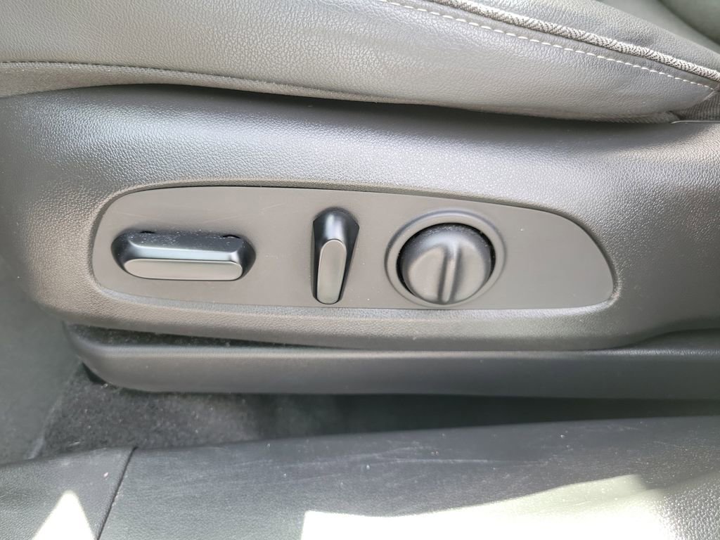 Certified 2022 Buick Encore GX Select w/ Experience Buick Package image 25