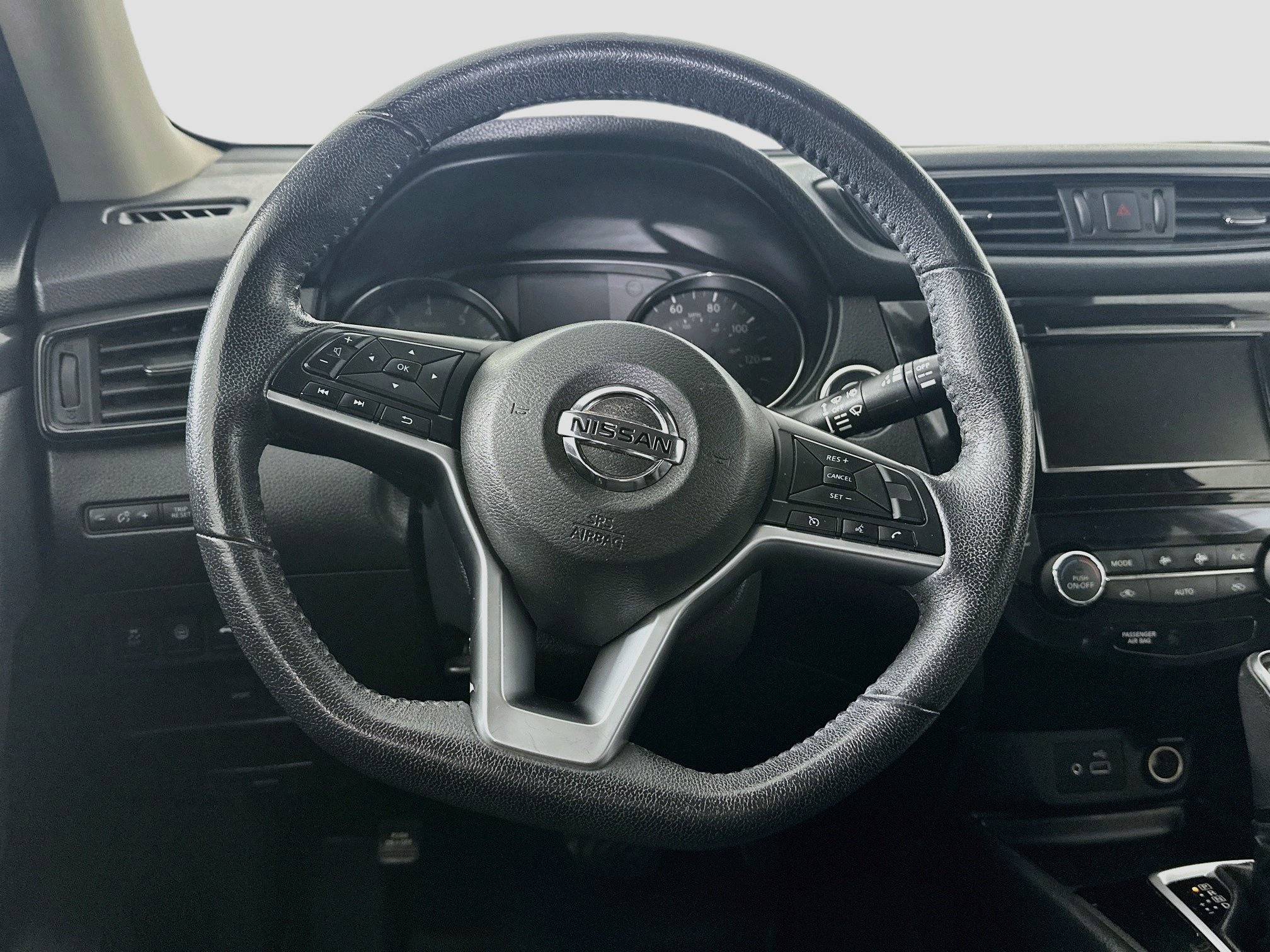 Used 2019 Nissan Rogue SV FWD image 18