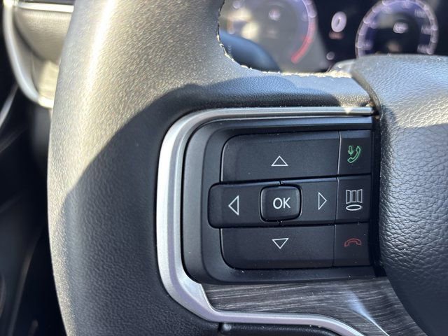 Used 2024 Jeep Wagoneer Series II w/ Flexible Seating Group image 35