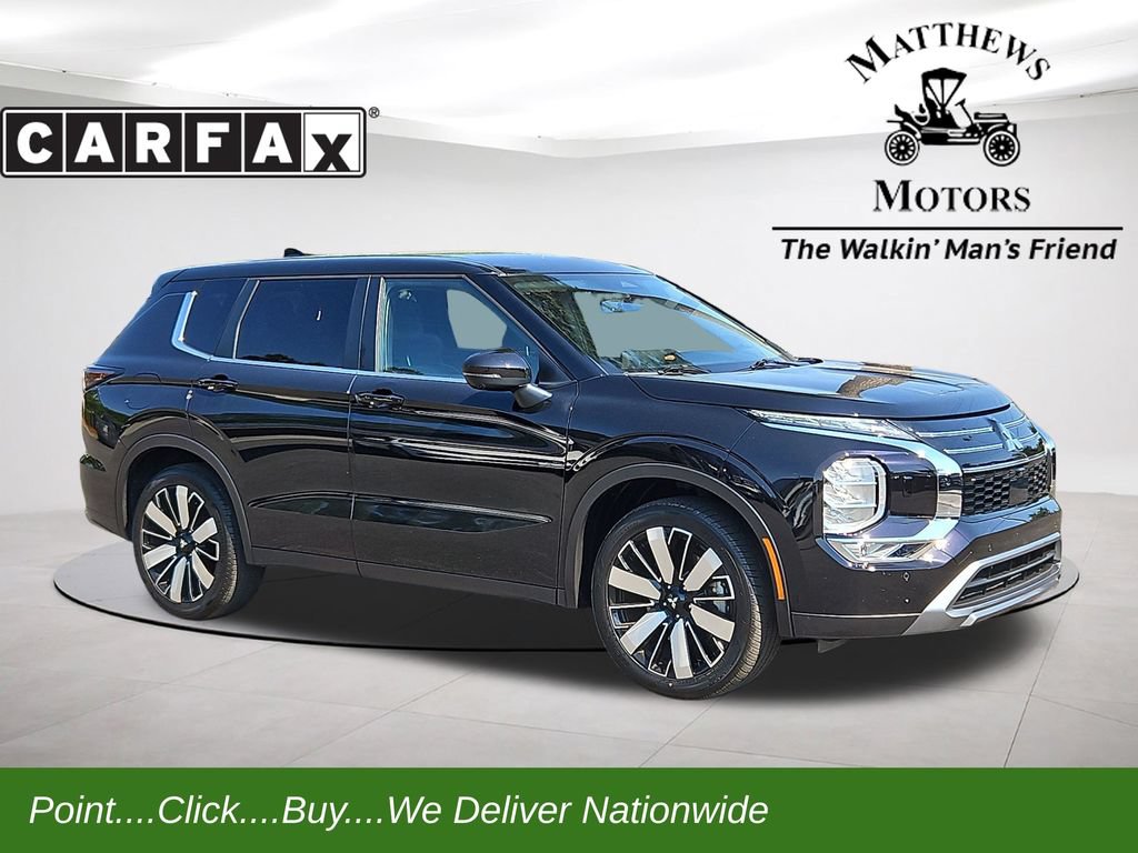 Used 2025 Mitsubishi Outlander SE
