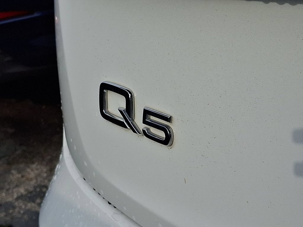 Used 2021 Audi Q5 2.0T Premium AWD/4WD image 6