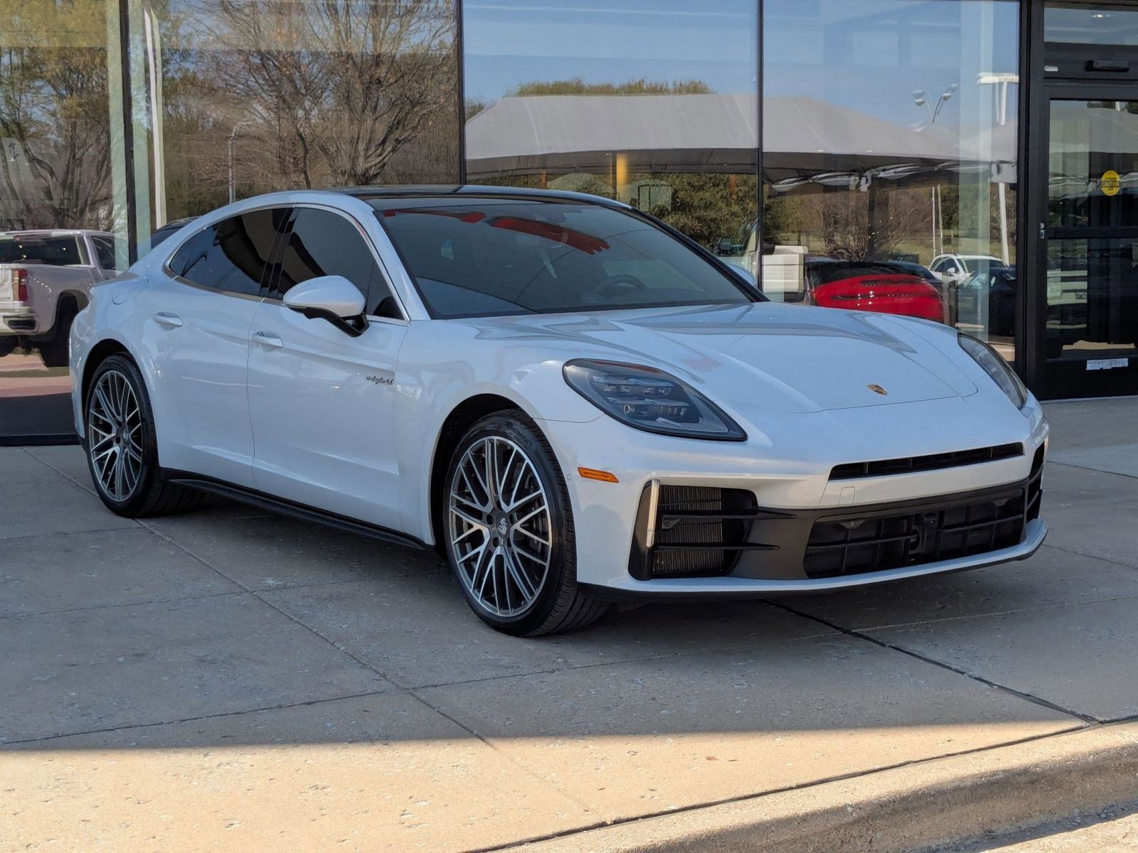 Certified 2025 Porsche Panamera 4 image 7