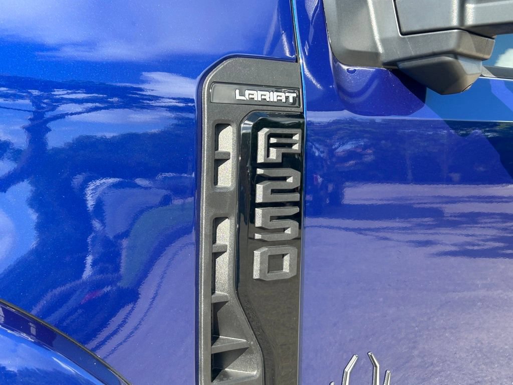 New 2026 Ford F250 Lariat w/ Black Appearance Package AWD/4WD image 21