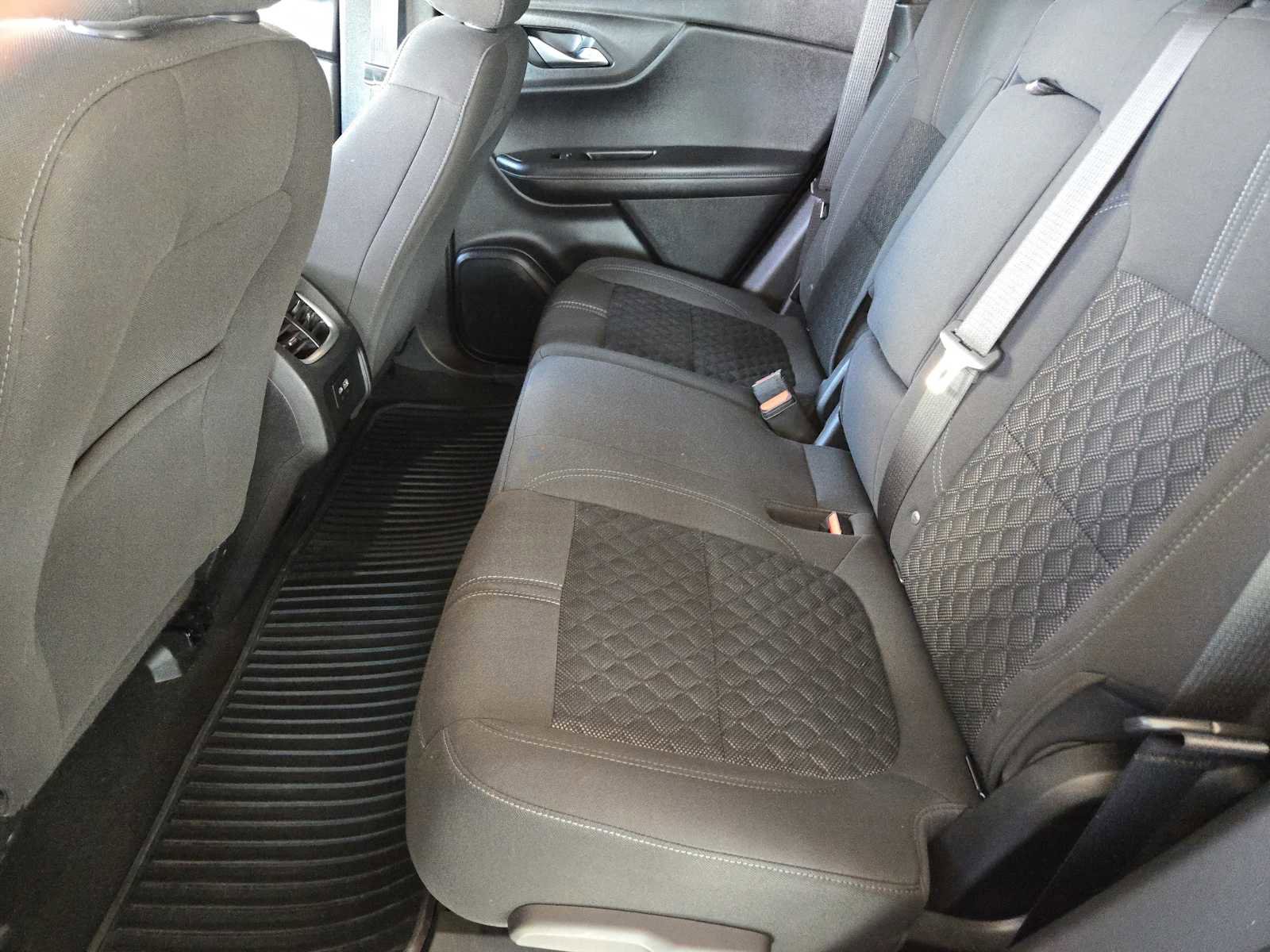 Used 2020 Chevrolet Blazer LT image 28