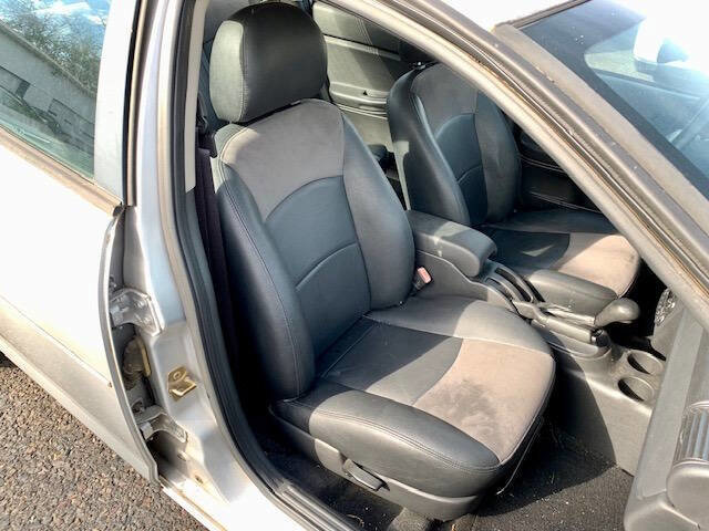 Used 2005 Dodge Stratus SXT w/ Leather Value Pkg image 20