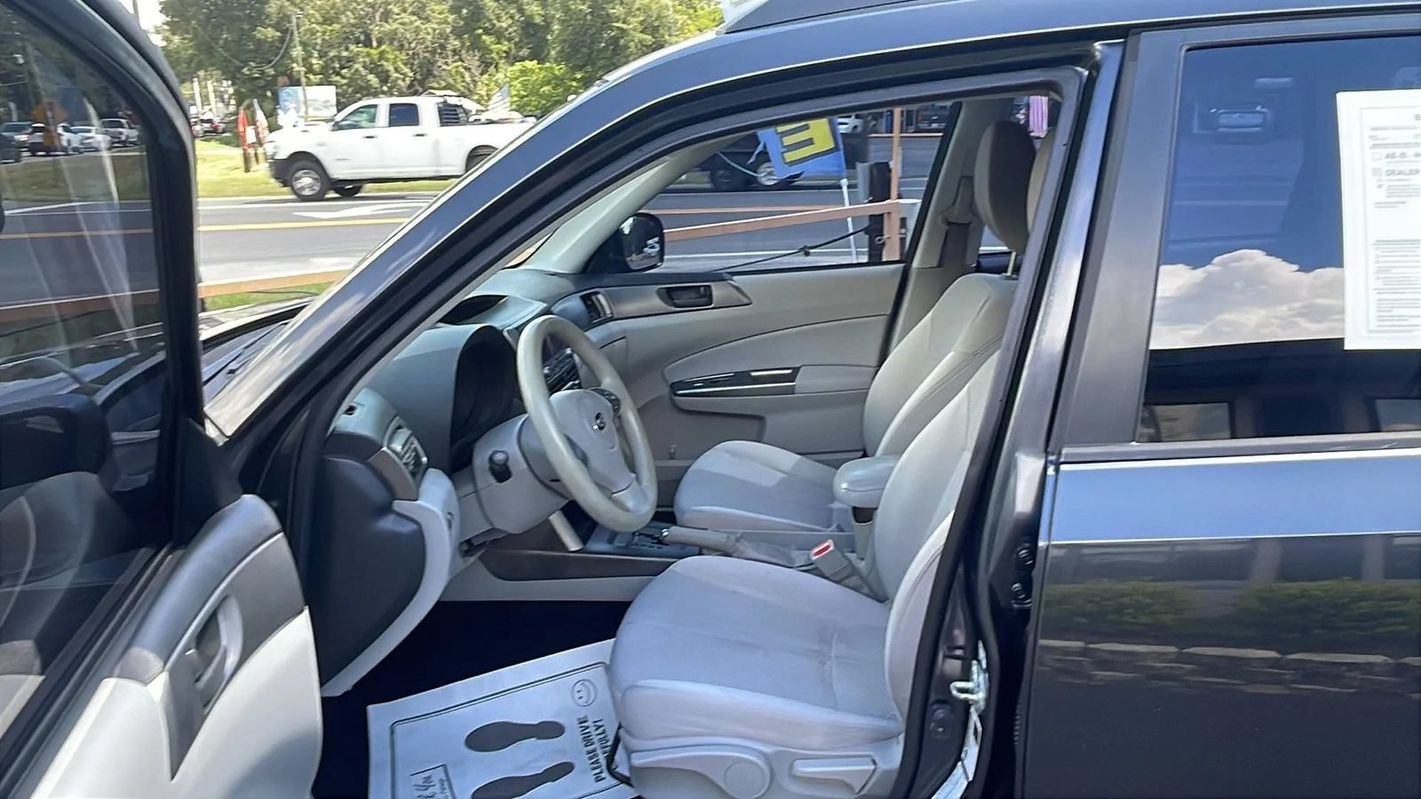 Used 2012 Subaru Forester 2.5X w/ Popular Pkg 1 AWD/4WD image 10