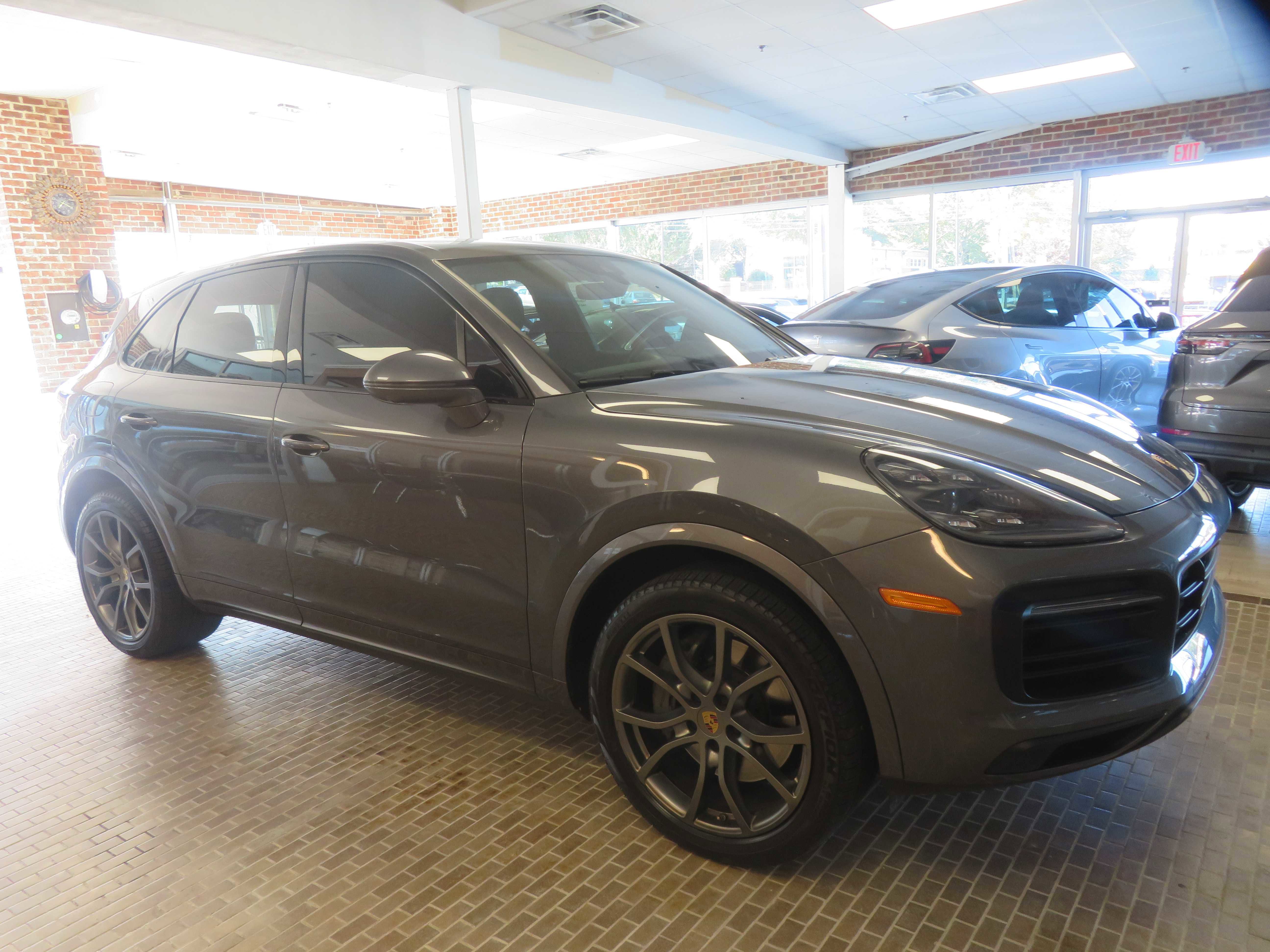 Used 2020 Porsche Cayenne S image 65