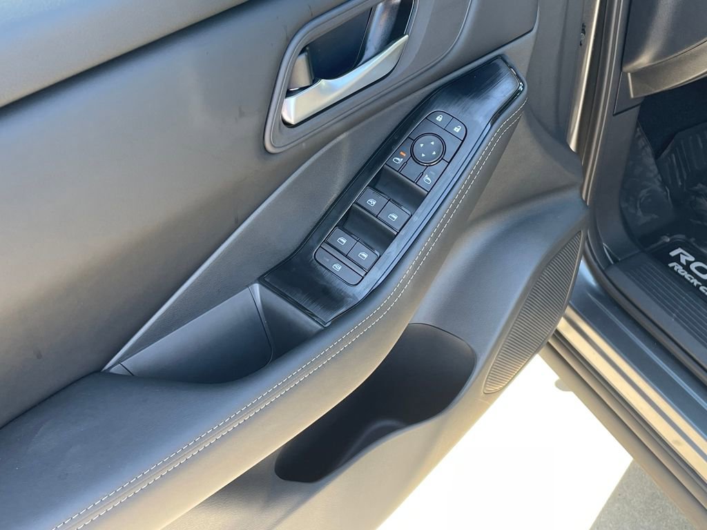 New 2026 Nissan Rogue SV w/ Cold Weather Package FWD image 27