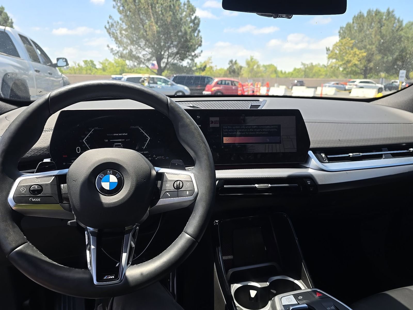 Used 2025 BMW X2 xDrive28i AWD/4WD image 3