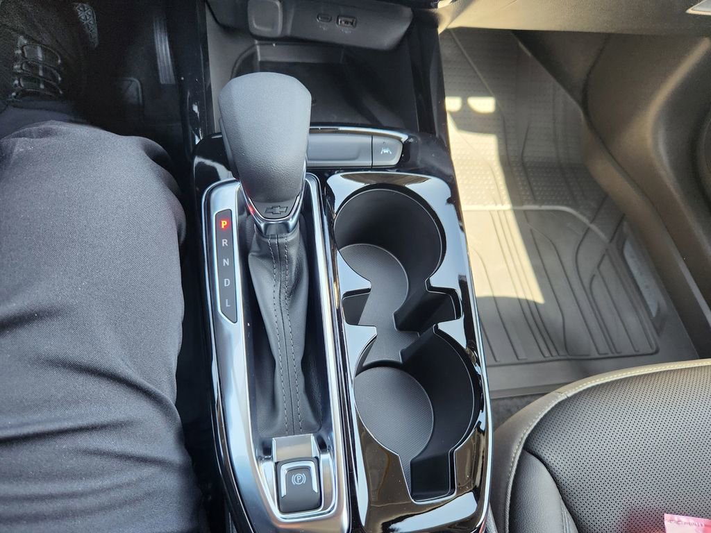 New 2026 Chevrolet Trax ACTIV w/ Sunroof Package FWD image 21