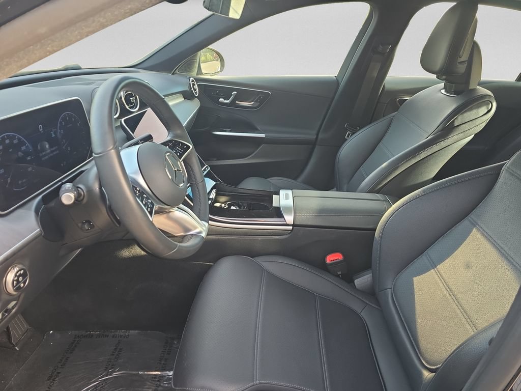 Used 2025 Mercedes-Benz C 300 4MATIC Sedan image 15
