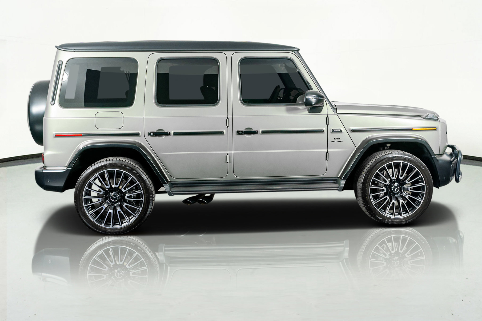 Used 2025 Mercedes-Benz G 63 AMG 4MATIC w/ Night Package Magno image 5