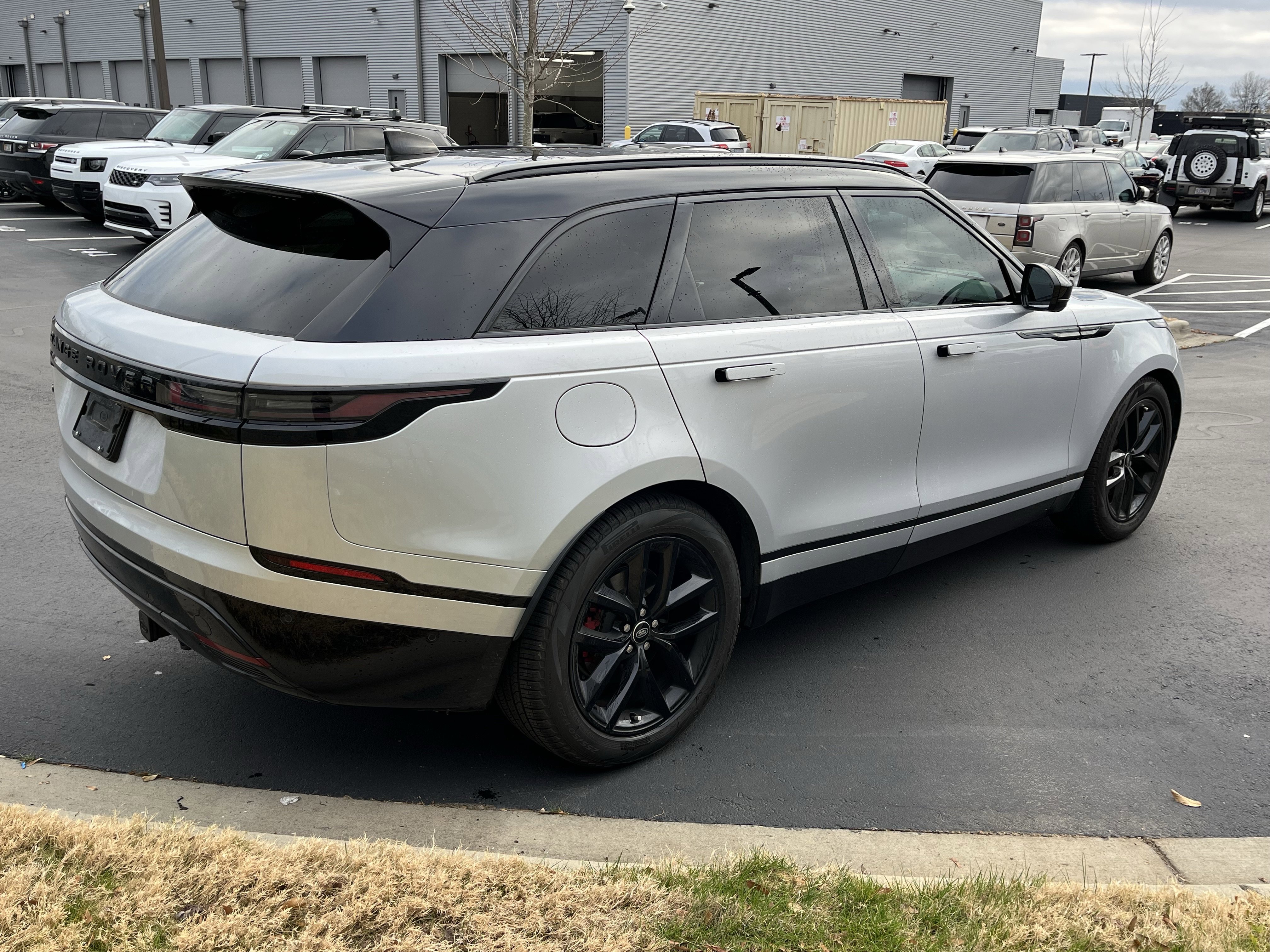 Used 2024 Land Rover Range Rover Velar Dynamic SE image 7