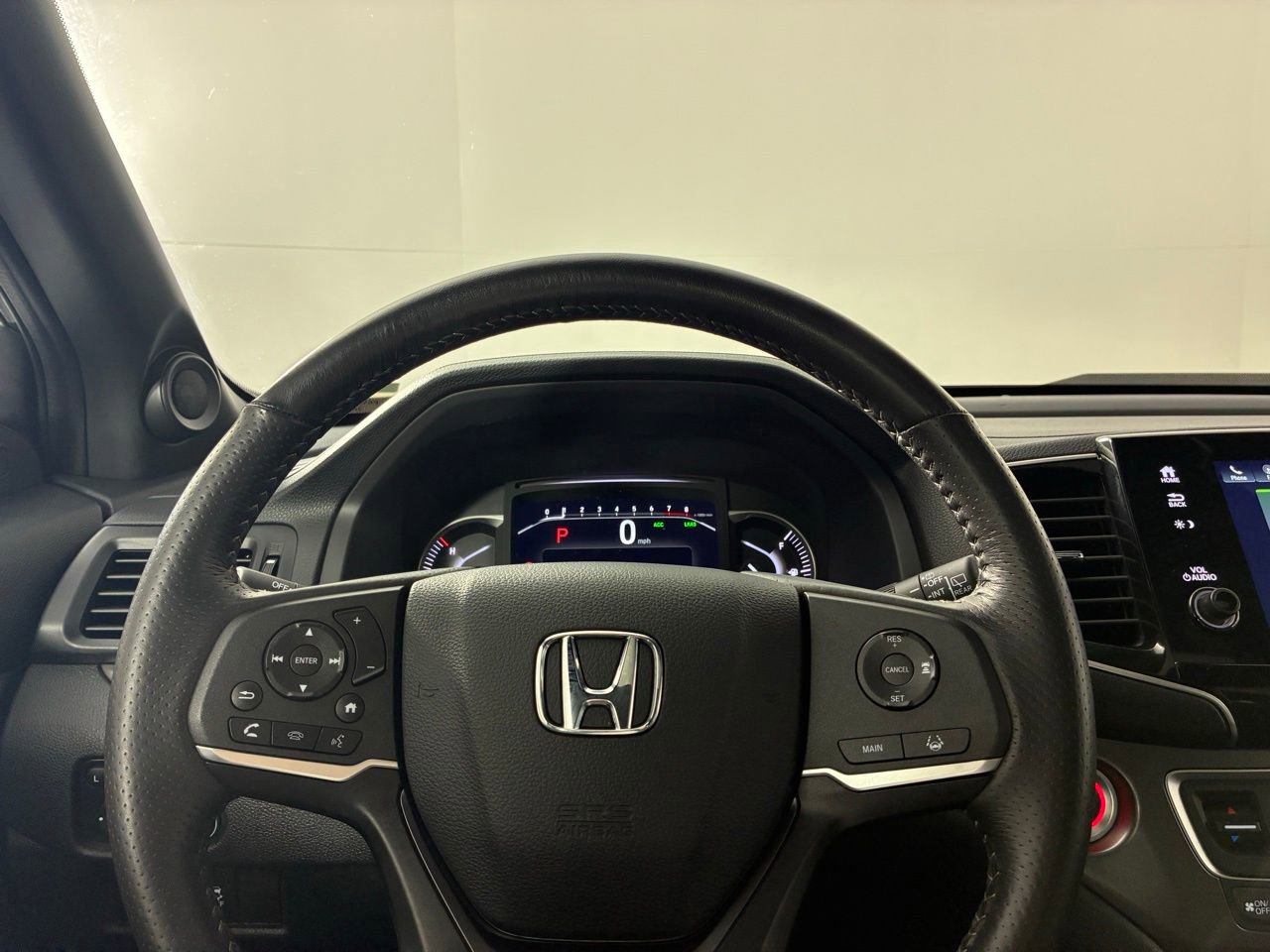 Used 2025 Honda Passport EX-L image 21