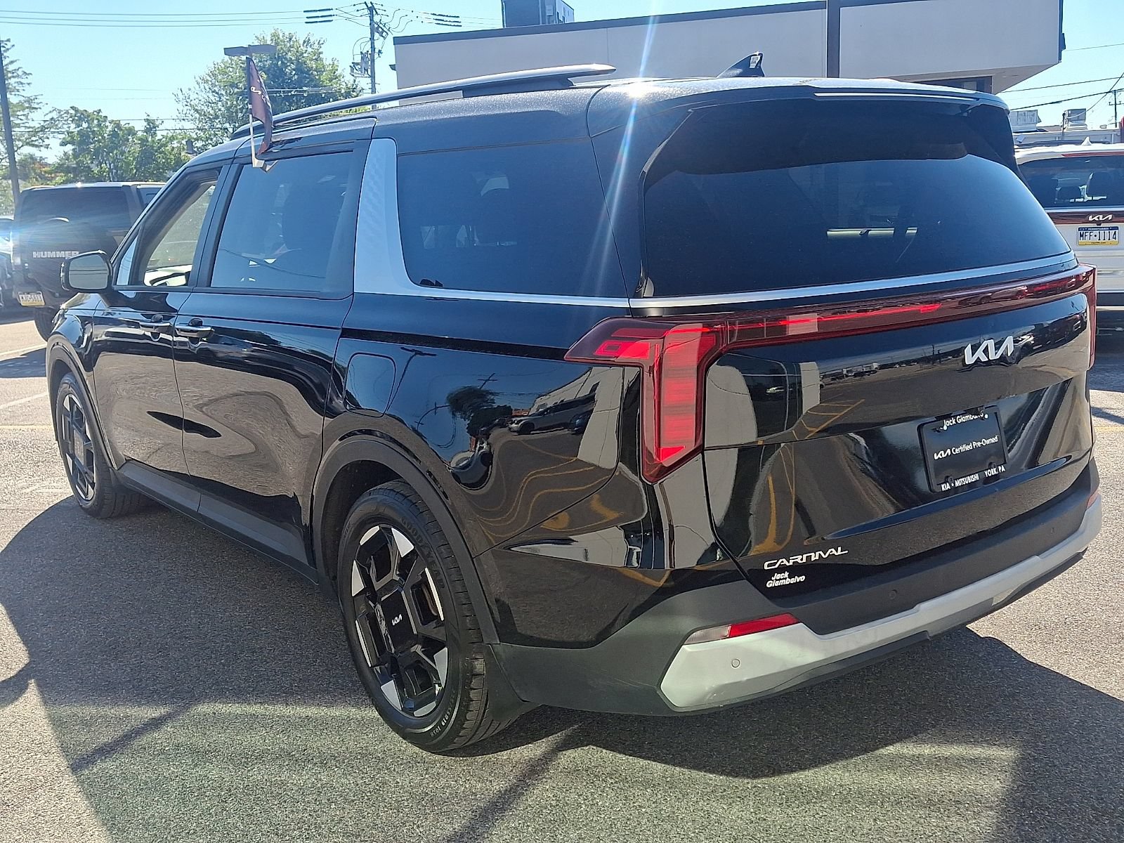 Certified 2025 Kia Carnival EX FWD image 4