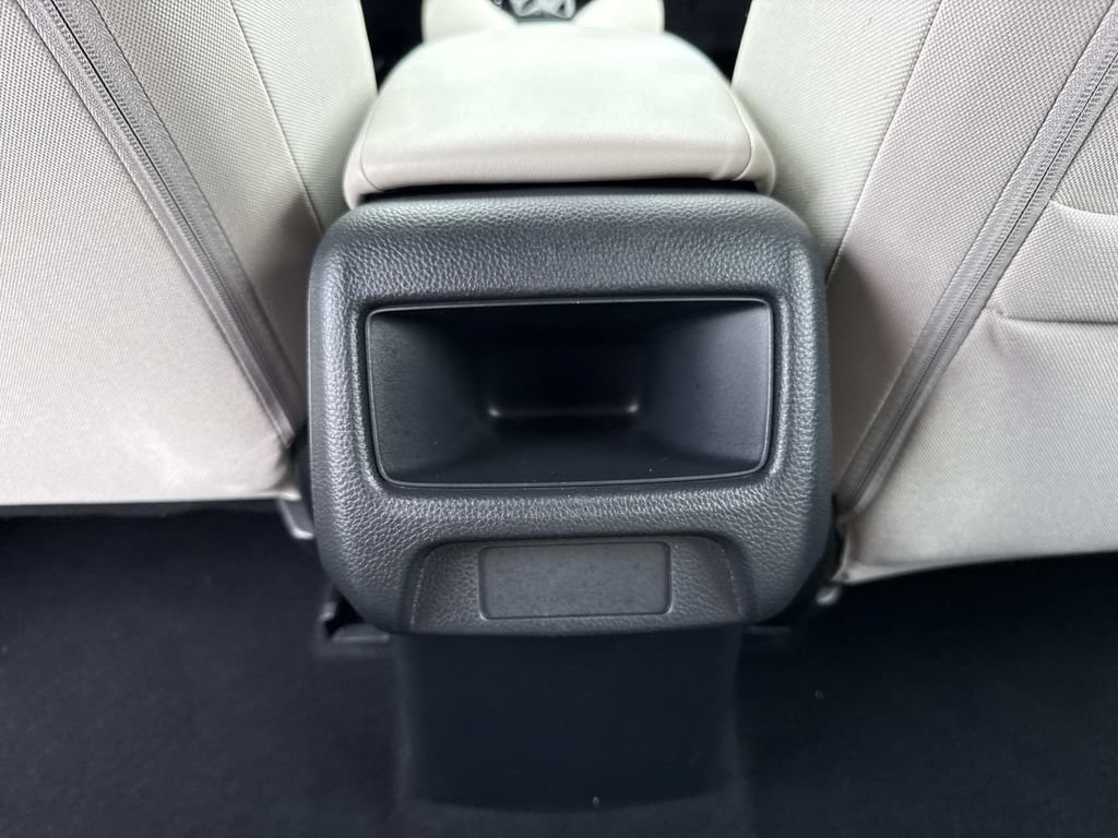 Used 2024 Honda HR-V LX image 19
