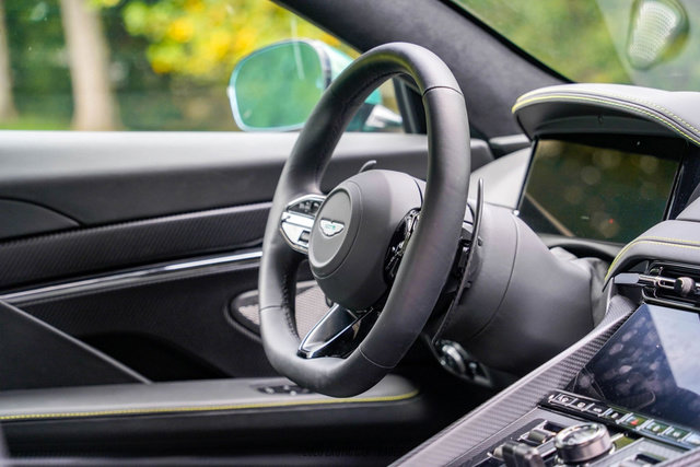Used 2025 Aston Martin DB12 Coupe RWD image 48