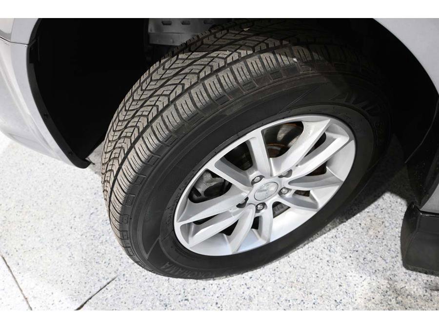 Used 2019 Dodge Grand Caravan SXT image 10