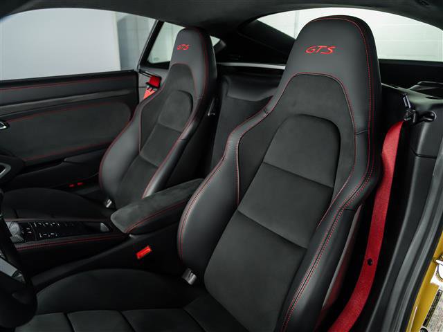 Used 2025 Porsche 718 Cayman GT4 image 5