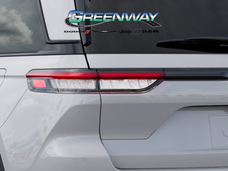 New 2025 Jeep Grand Cherokee Limited w/ Black Appearance Package image 9