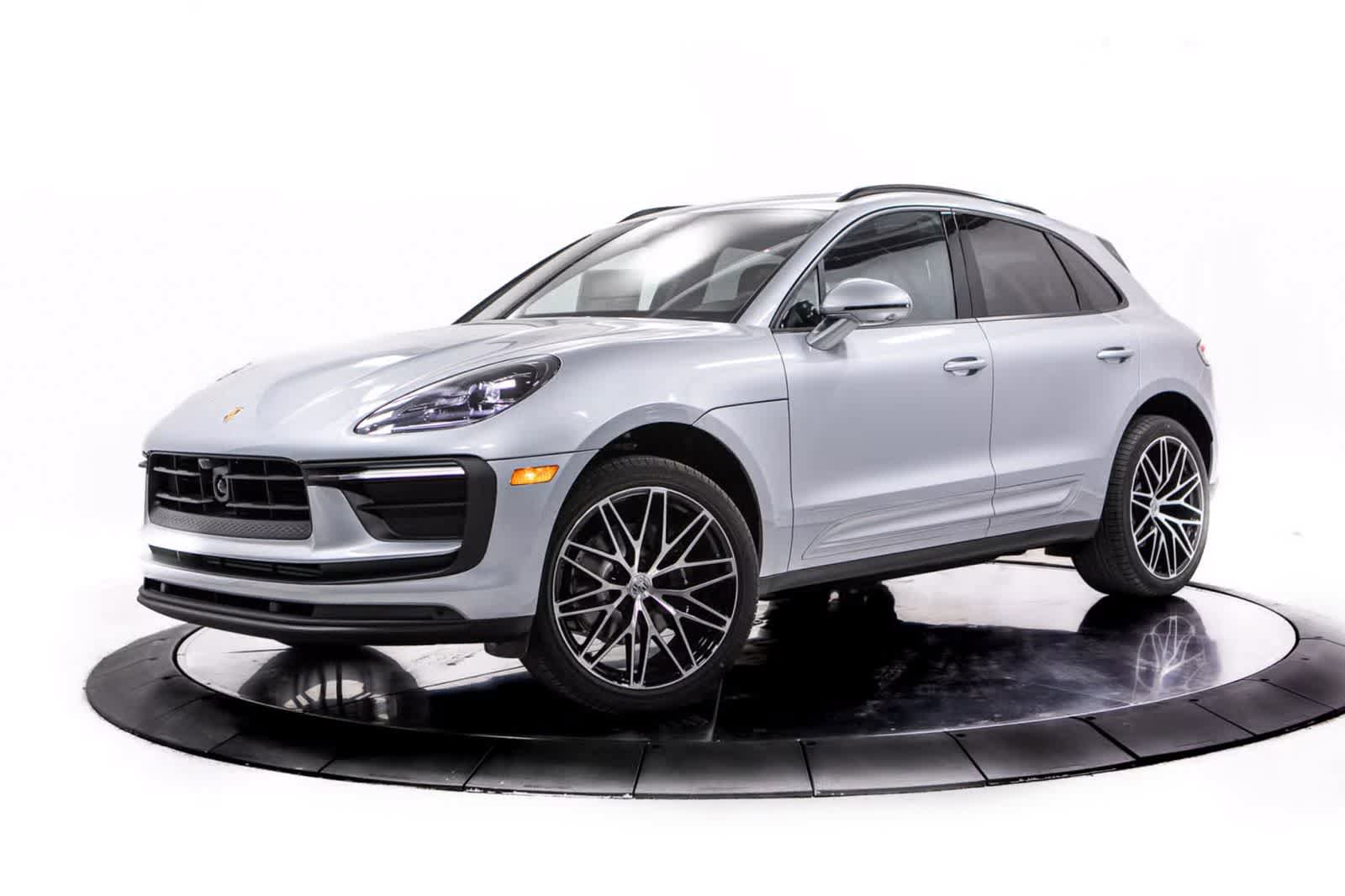 Certified 2026 Porsche Macan AWD/4WD video 1
