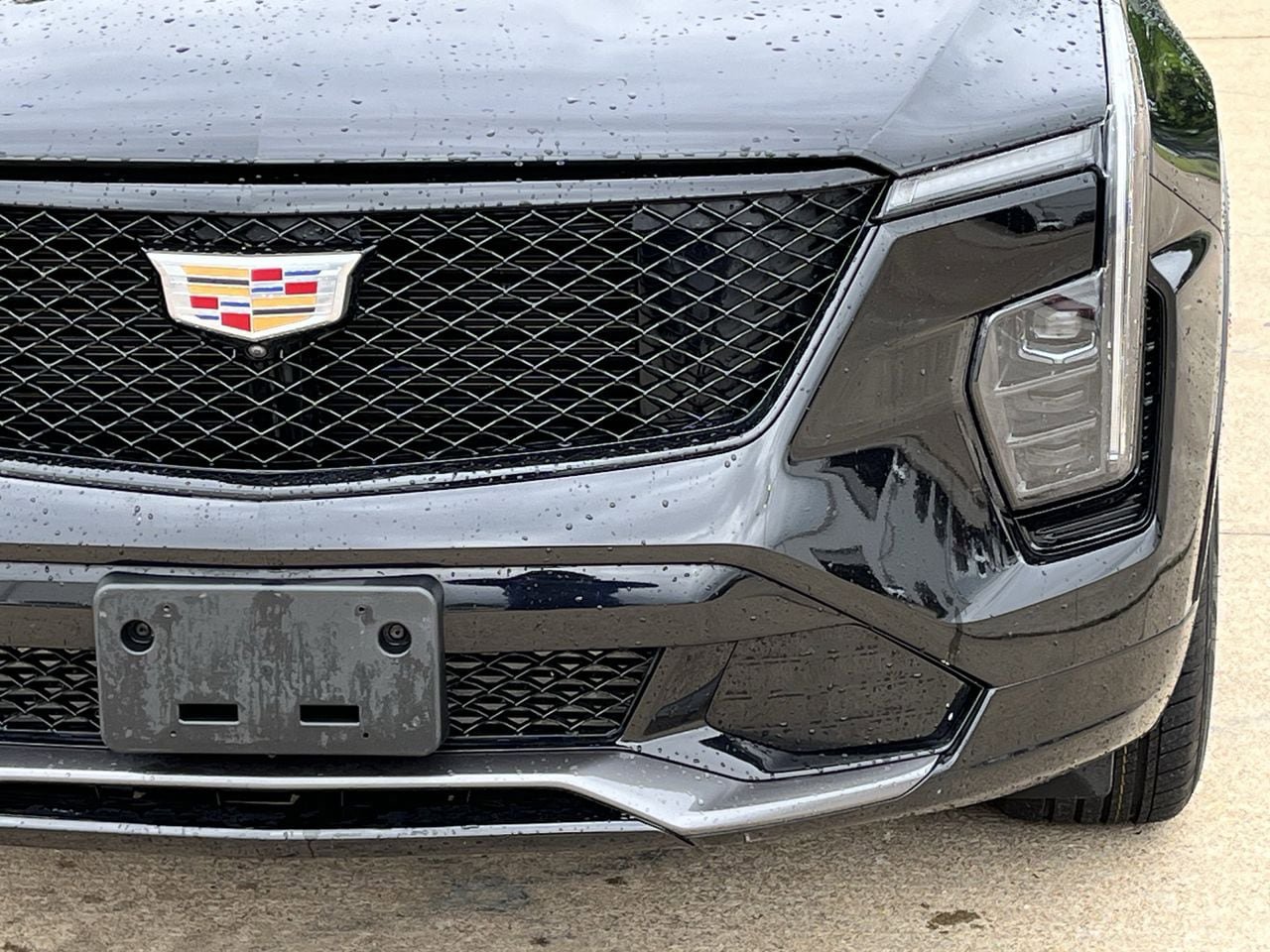Used 2025 Cadillac XT4 Sport FWD image 12