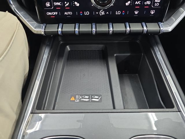 Certified 2025 GMC Acadia Elevation AWD/4WD image 21