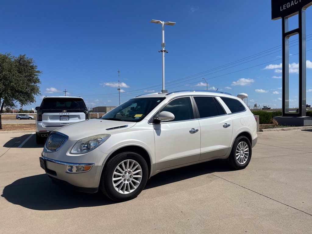 Used 2011 Buick Enclave CXL w/ Trailering Provision Package FWD image 1