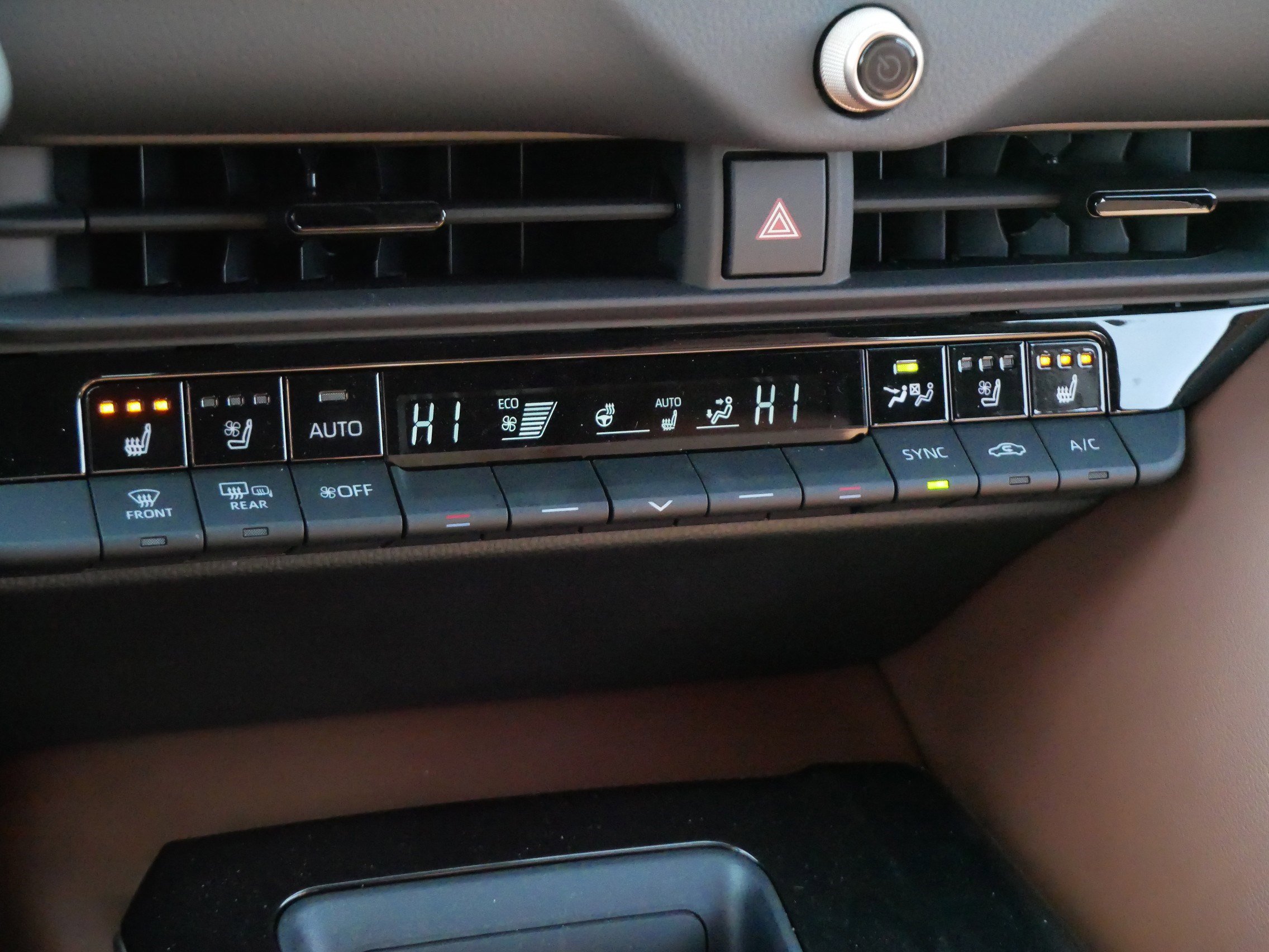 Certified 2025 Toyota Crown Signia w/ Advanced Technology Package image 23