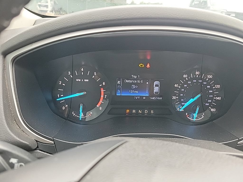 Used 2014 Ford Fusion SE w/ Equipment Group 201A FWD image 11