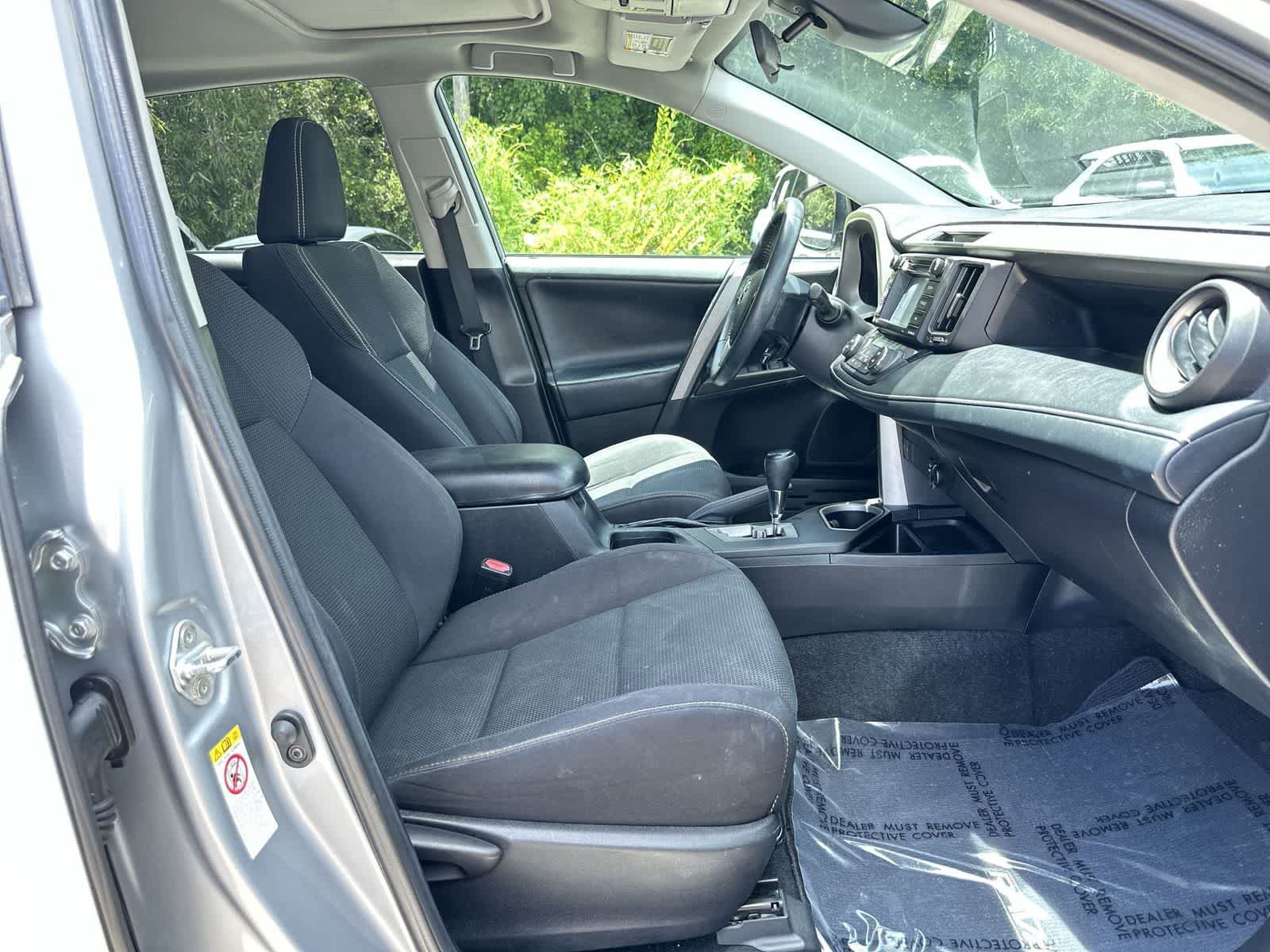 Used 2018 Toyota RAV4 XLE w/ Plus Extra Value Package FWD image 17