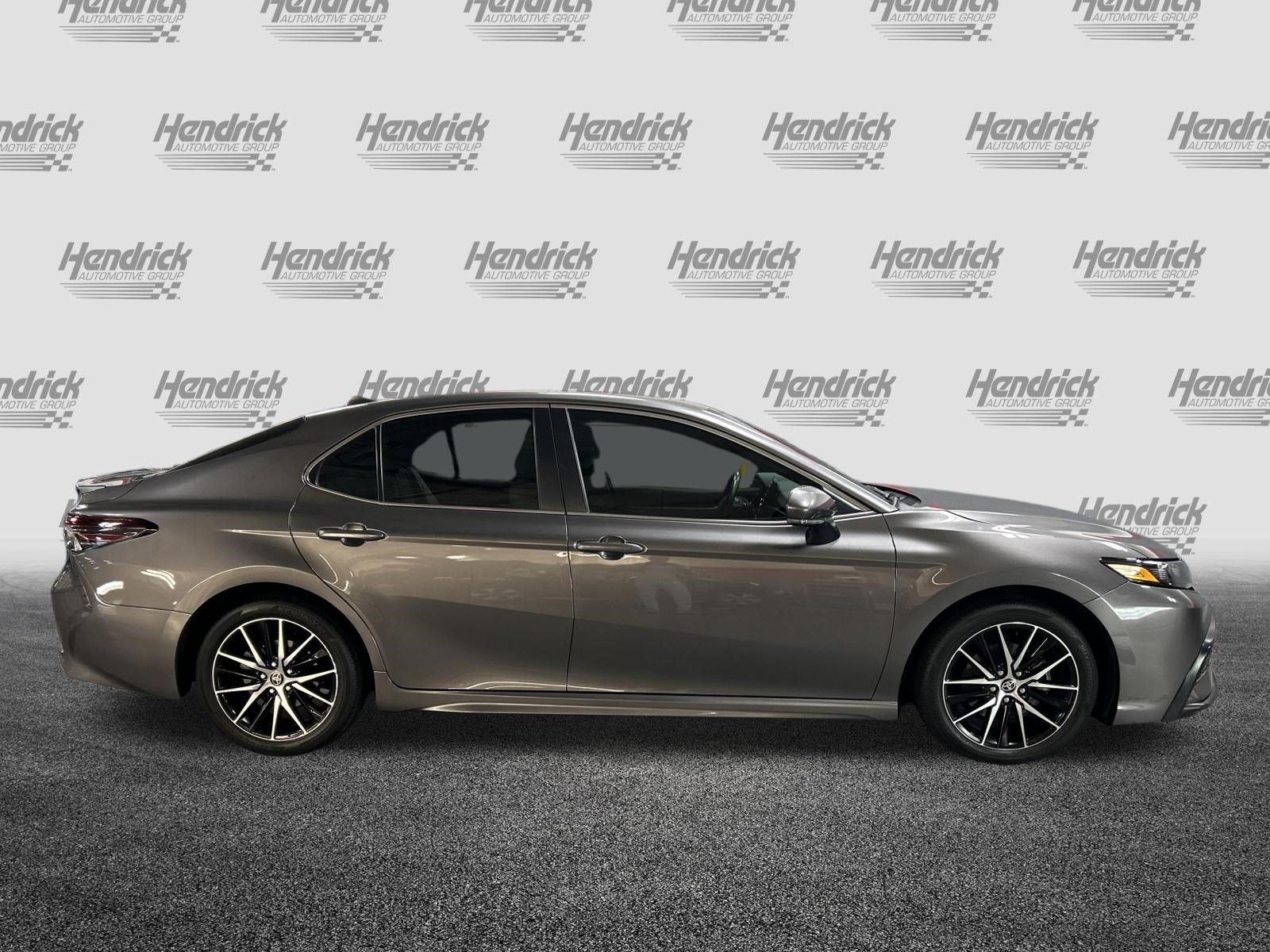Used 2024 Toyota Camry SE w/ Cold Weather Package FWD image 11