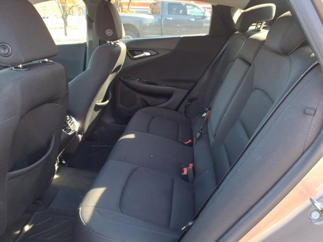 Used 2018 Chevrolet Malibu LT image 6