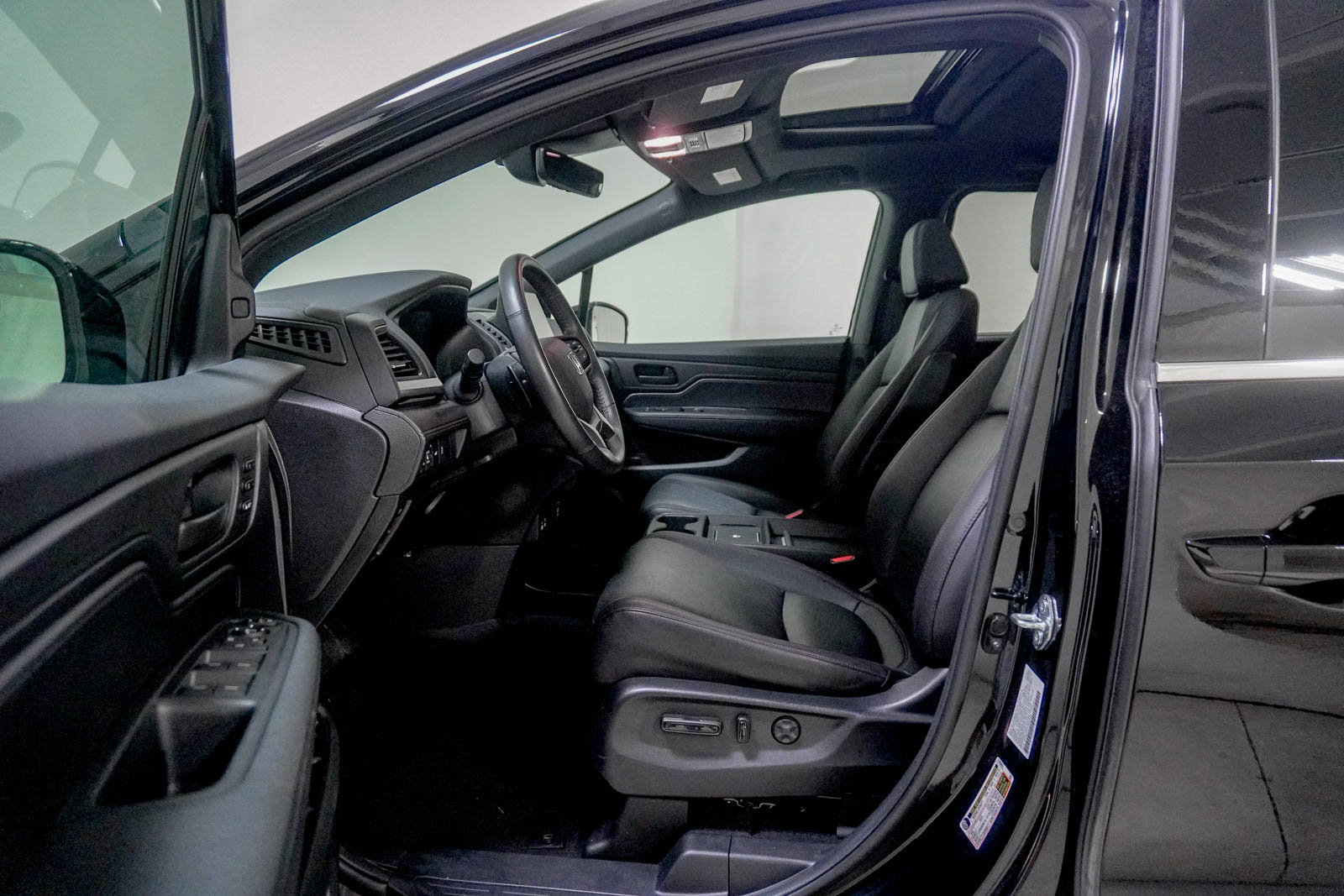 Used 2026 Honda Odyssey Sport-L image 21