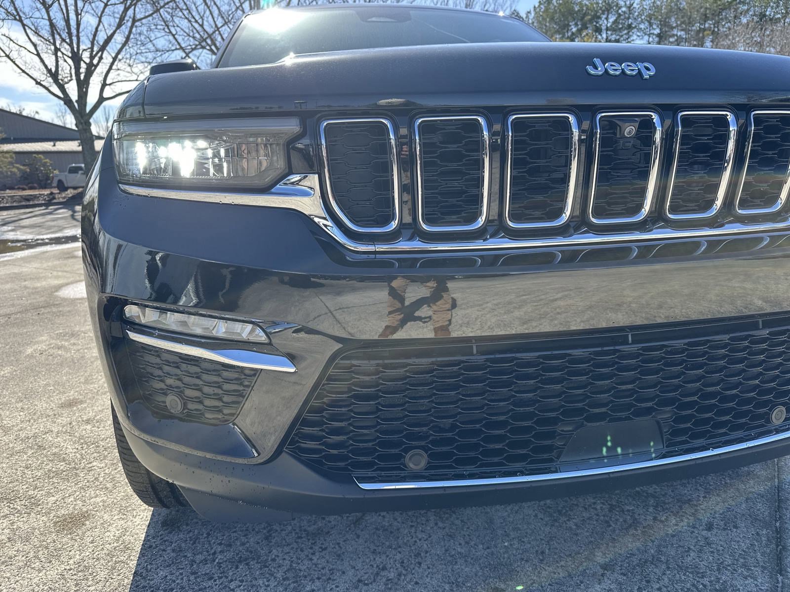 New 2024 Jeep Grand Cherokee Limited 4xe w/ Luxury Tech Group II AWD/4WD image 14