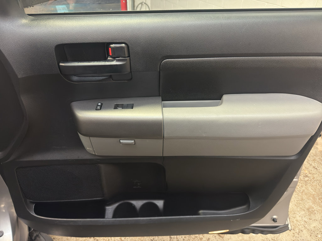 Used 2010 Toyota Tundra 4x4 Double Cab image 37