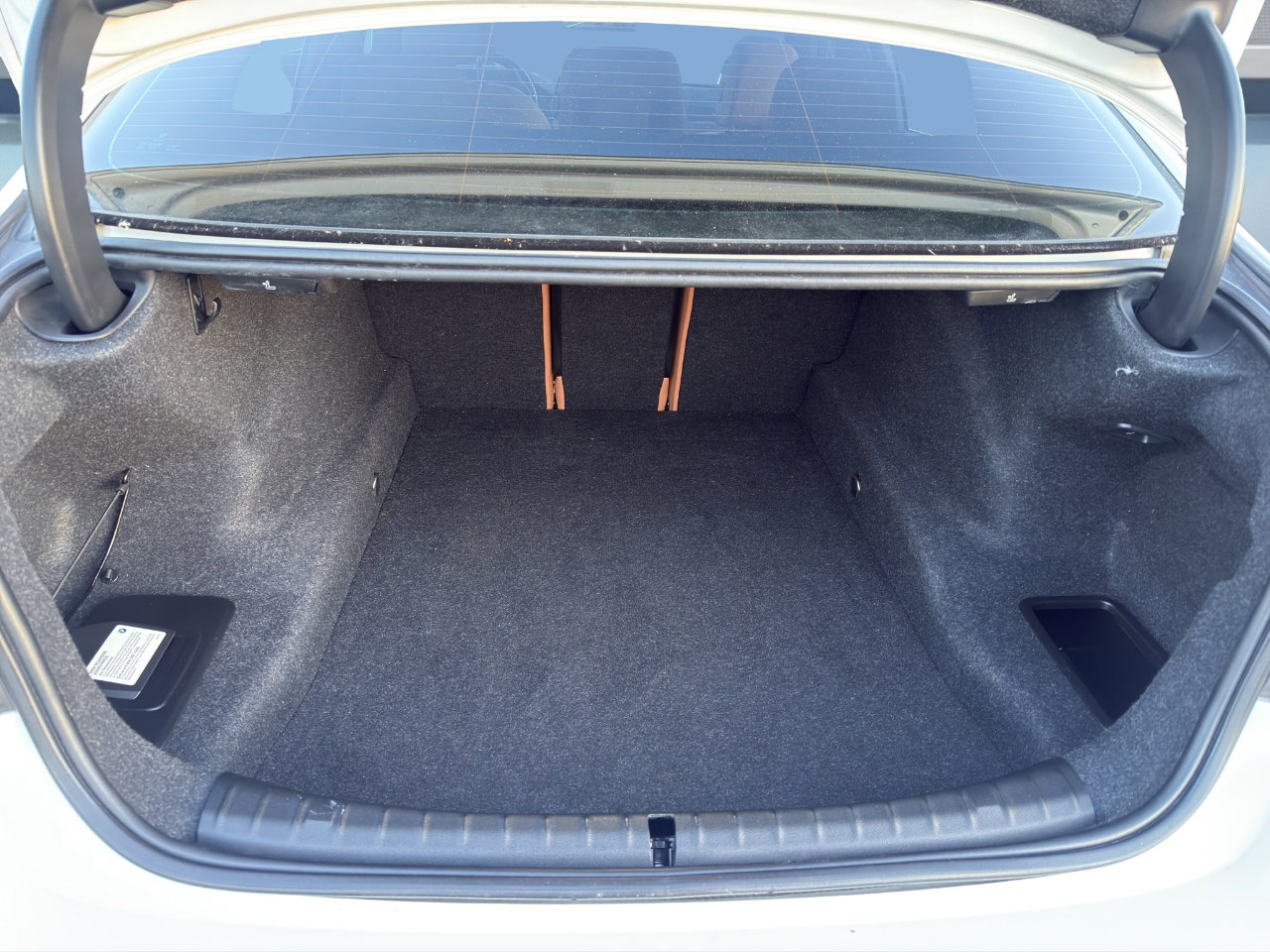 Used 2018 BMW 540i xDrive w/ Premium Package image 20