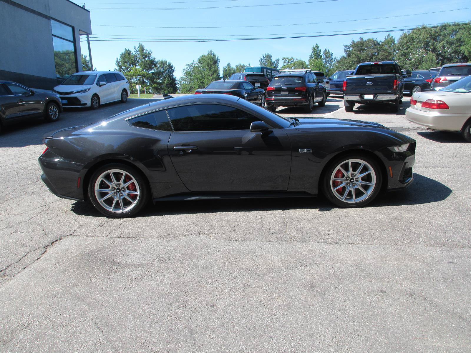 Used 2024 Ford Mustang GT Premium RWD image 6