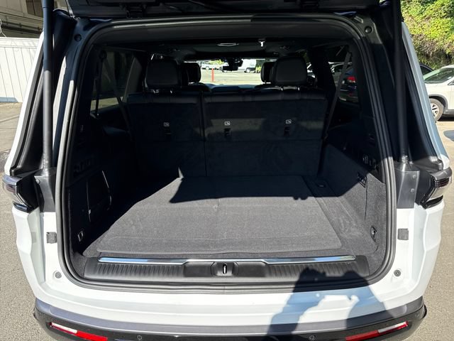 New 2026 Jeep Grand Wagoneer L Summit w/ Premium Group III AWD/4WD image 13