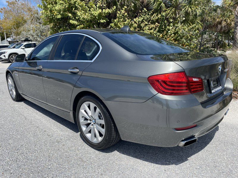 Used 2014 BMW 550i Sedan w/ Executive Package RWD image 5